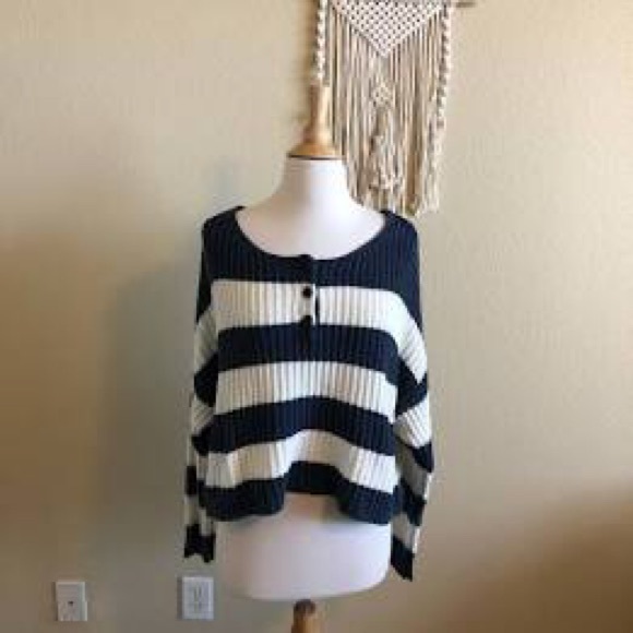 American Eagle Outfitters Sweaters - American Eagle Sweater